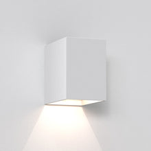 Load image into Gallery viewer, Oslo 100 LED Wall Light
