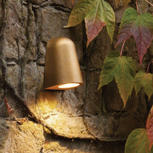 Load image into Gallery viewer, Mast Wall Light
