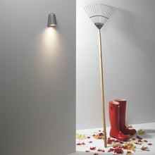 Load image into Gallery viewer, Mast Wall Light
