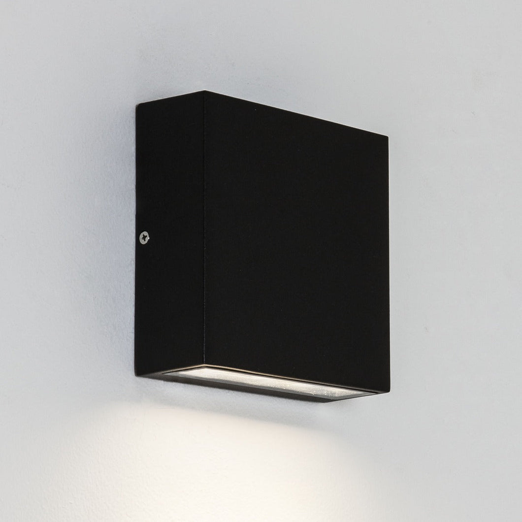 Elis Single LED Residential Wall Light