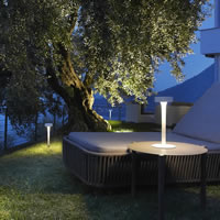 Load image into Gallery viewer, TRÈS JOLIE - Portable Outdoor Cordless Table Light with USB charging

